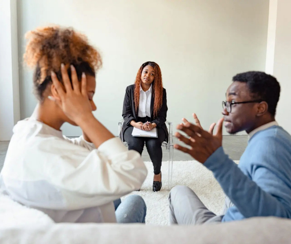 Illustration représentant la formation Médiateur social pour accompagner et résoudre les conflits au sein de la communauté